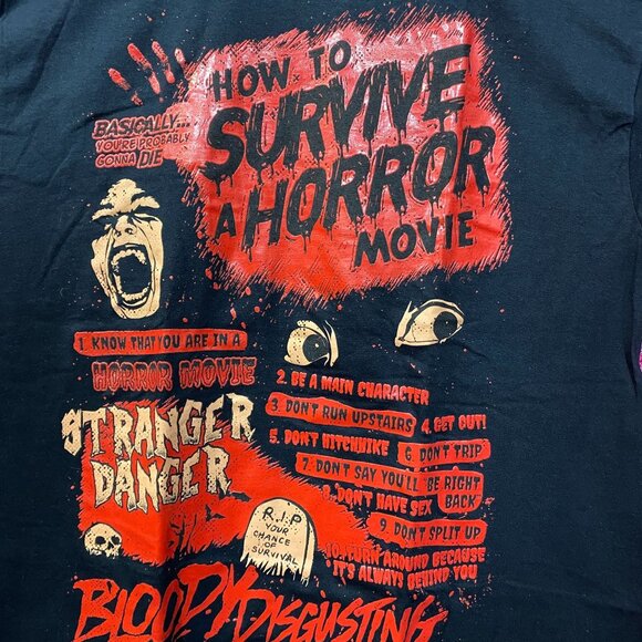 How To Survive A Horror Movie Bloody Disgusting T-Shirt XL - Picture 2 of 4